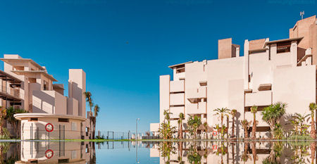 bolig på strand spanien