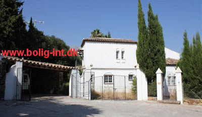 buy villa dirct from the bank spain