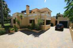 villa til salg estepona malaga